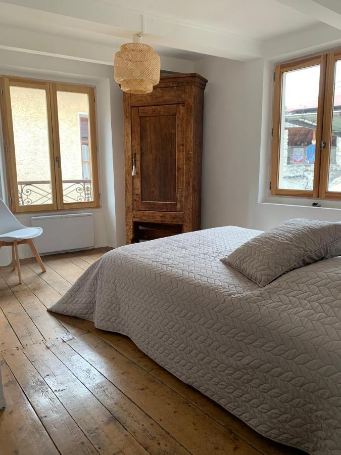 Maison Familiale Des Remparts Colmars Ngoại thất bức ảnh
